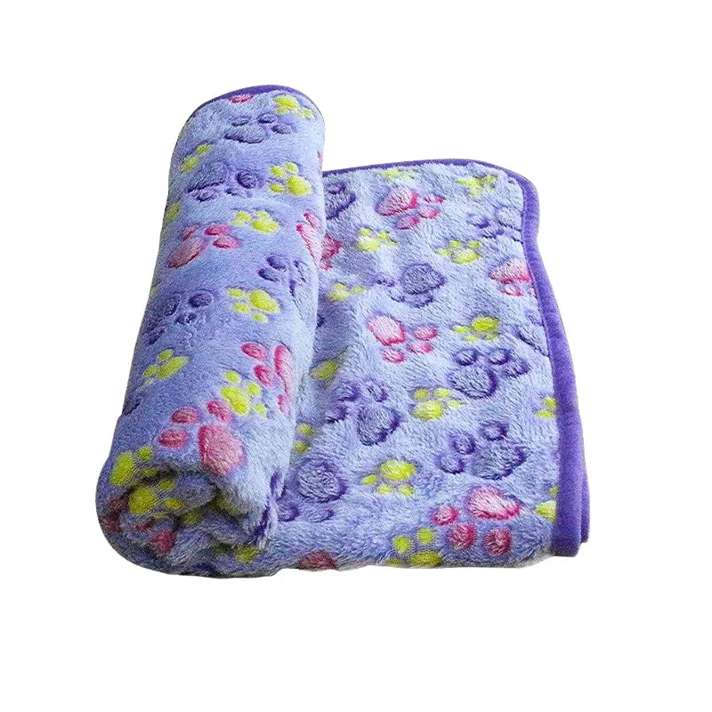 Couverture douce à motifs de pattes pour chiens et chats